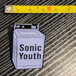 Sonic Youth Pin LOT 14